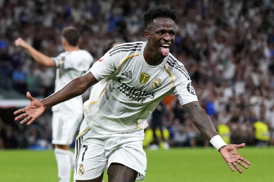 每个成员都 每个成员都